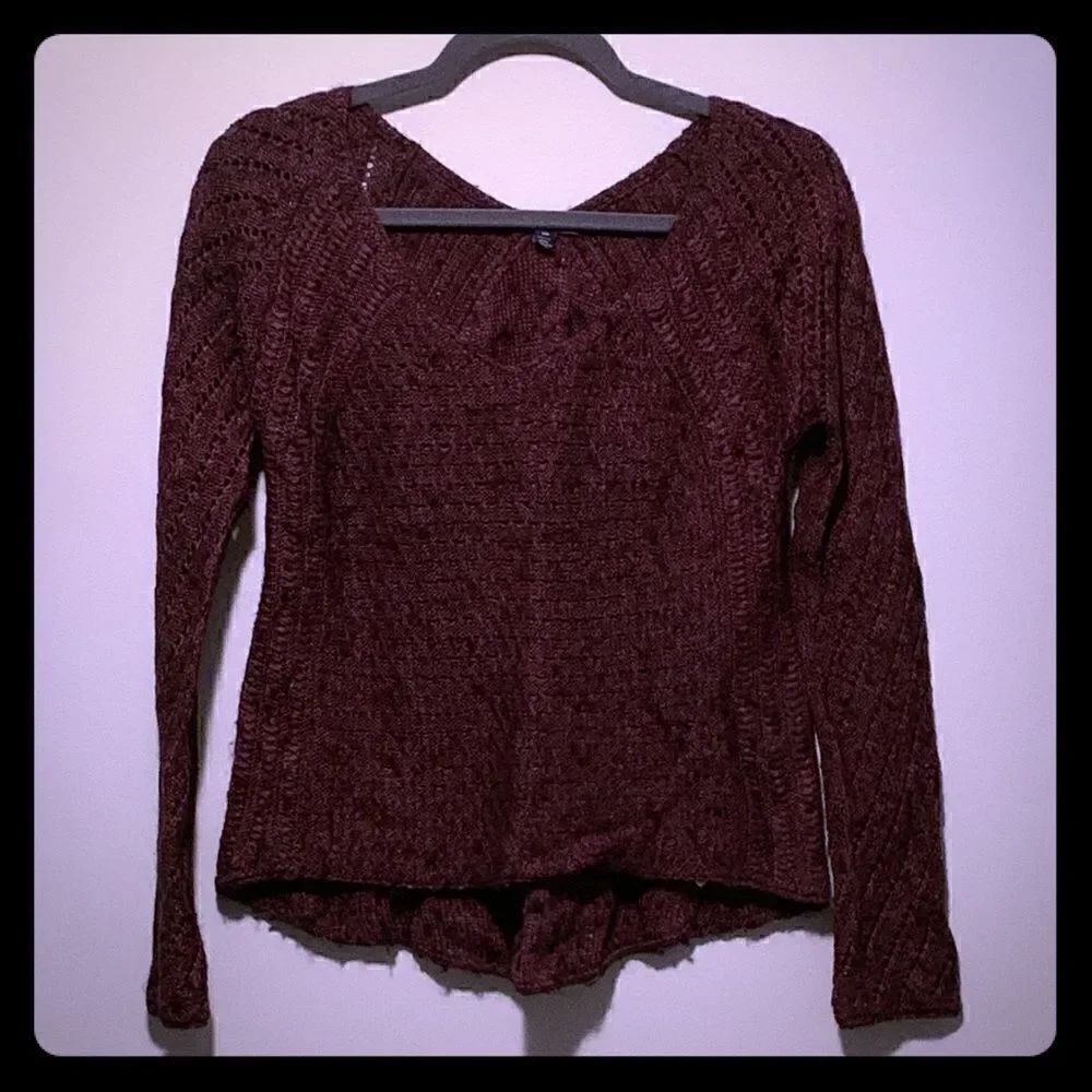 American Eagle Sweater   